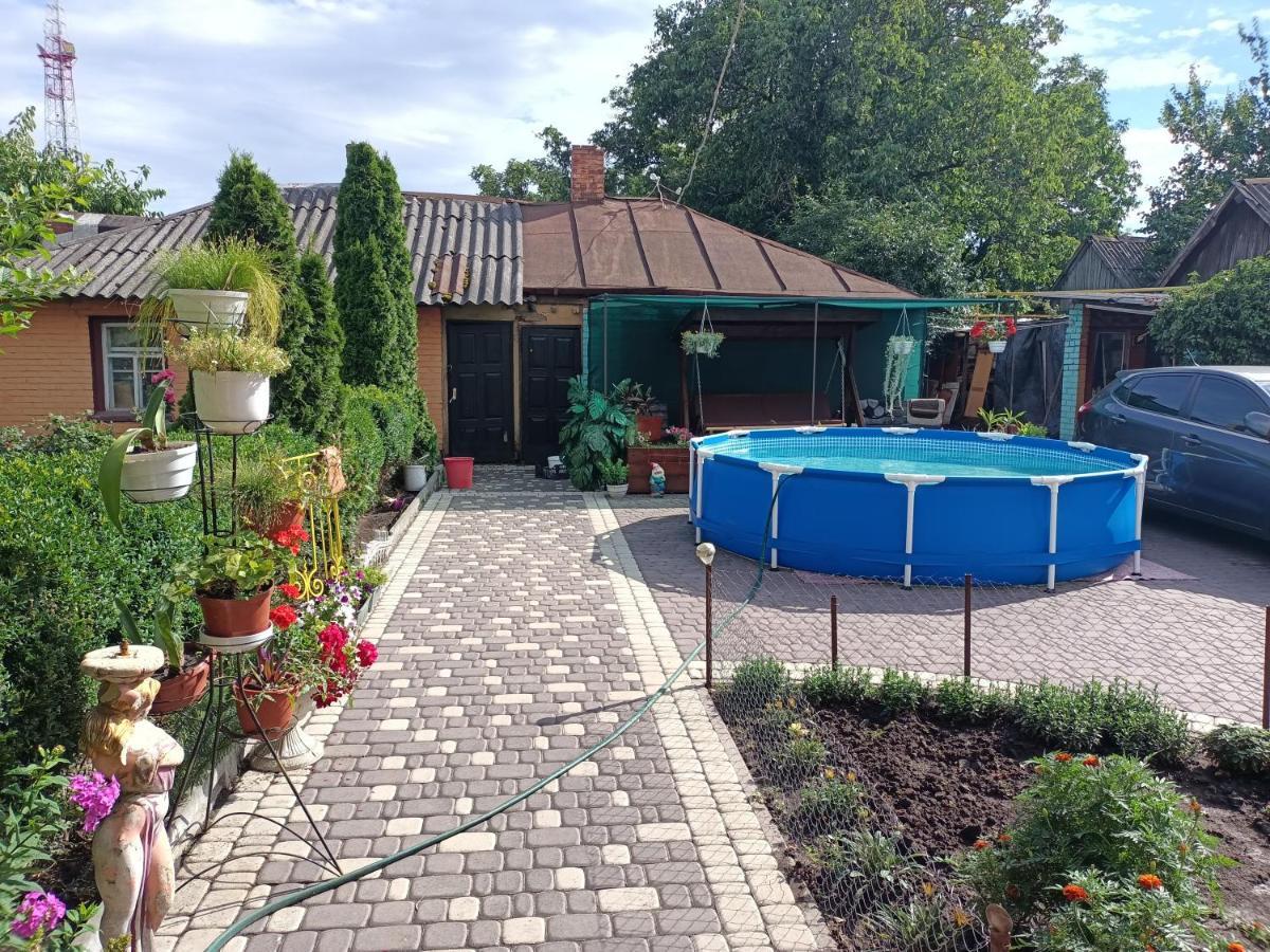 Яновского 1К Средняя Kropyvnytskyi Exterior foto